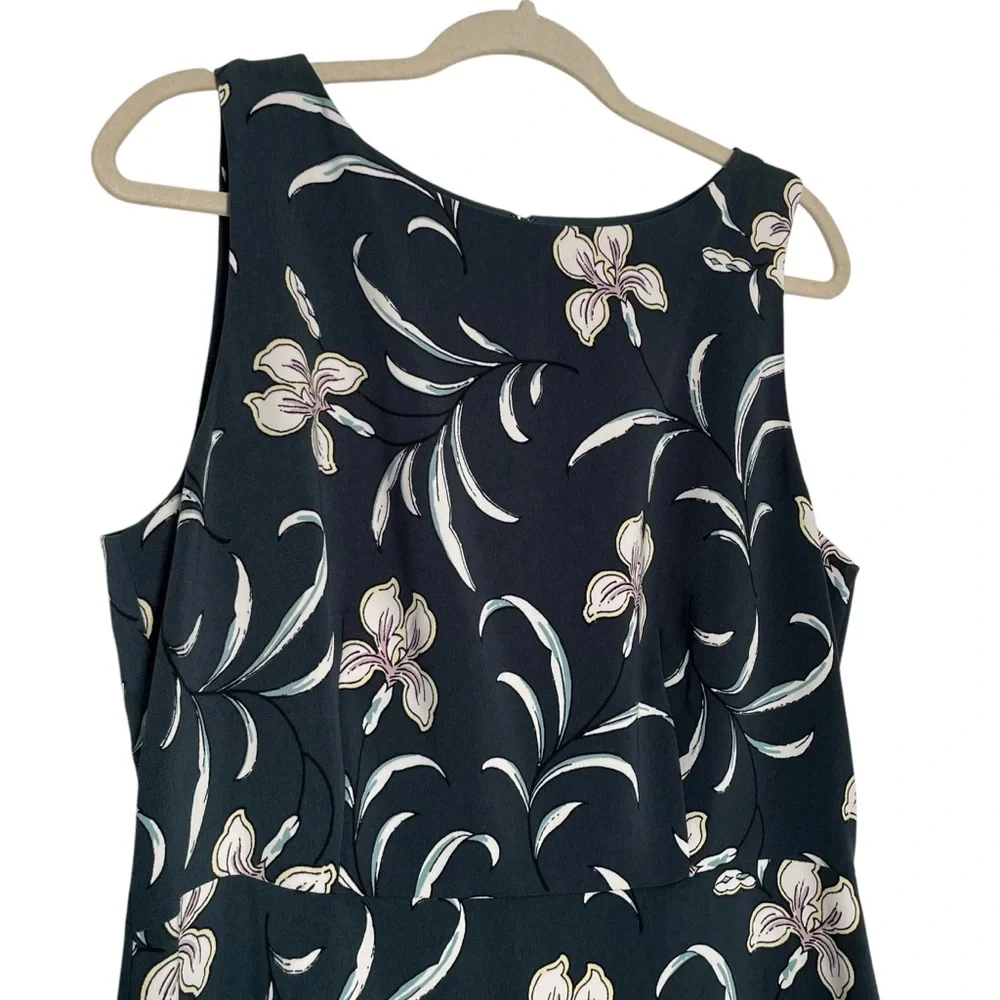 Ann Taylor Factory Dark Green Iris Floral Print Sheath Dress Size 14 - Picture 2 of 5
